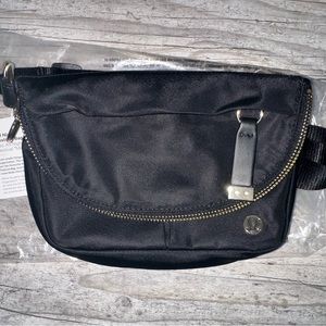 Lululemon Micro Festival Bag 2L NWT